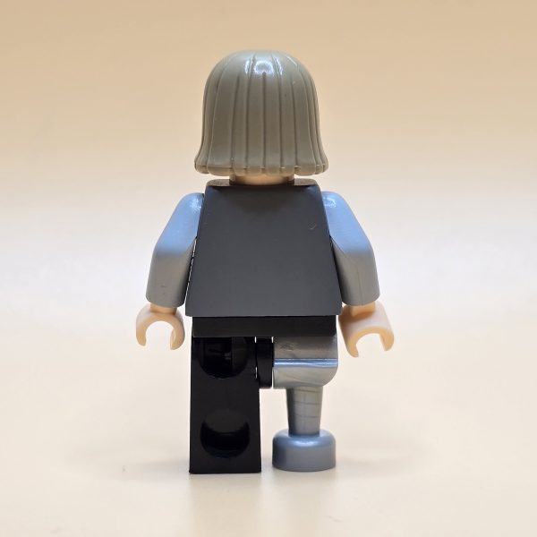 LEGO Harry Potter Minifigur Professor Mad-Eye Moody (hp070) – Gebraucht. Detailreich gestalteter Auror mit magischem Auge und Holzbein. Perfekt für Sammler und LEGO-Fans.