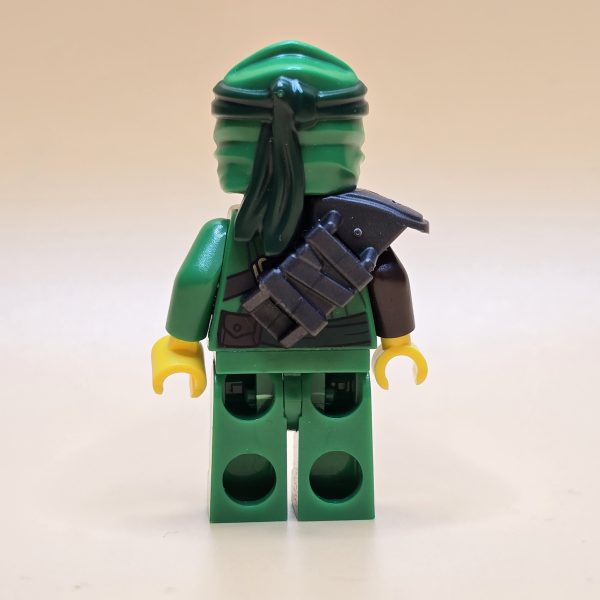 LEGO Ninjago Minifigur Lloyd (njo544) – Gebraucht. Detailreich gestalteter Grüner Ninja mit goldenen Akzenten. Perfekt für Sammler und LEGO-Fans.