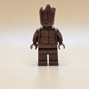 LEGO Teen Groot Minifigur sh0501 – Gebraucht. Detaillierte Bedruckung aus Avengers: Infinity War. Perfekt für Sammler und LEGO-Fans.