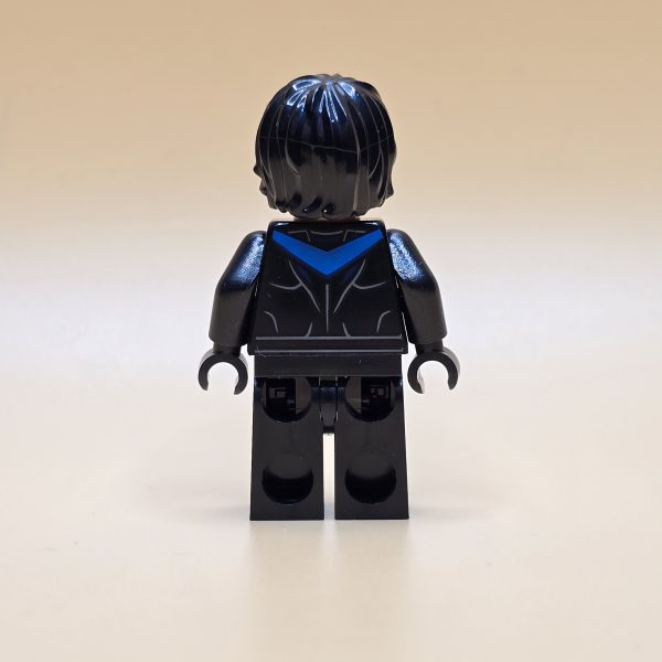 LEGO® Super Heroes Minifigur Nightwing (Rebirth) sh0659 – Gebraucht. Schwarzer Anzug mit blauen Akzenten. Perfekt für Sammler und LEGO®-Fans.