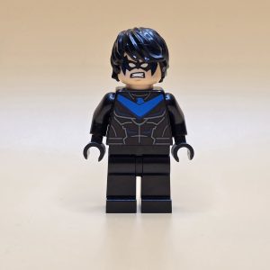LEGO® Super Heroes Minifigur Nightwing (Rebirth) sh0659 – Gebraucht. Schwarzer Anzug mit blauen Akzenten. Perfekt für Sammler und LEGO®-Fans.