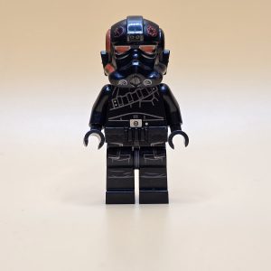 LEGO Minifigur sw0986 – Inferno Squad Agent mit schwarzem Helm, roten Markierungen und Utility-Gürtel aus Star Wars Battlefront II.