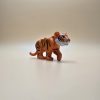 LEGO Tiger Großkatze Reddish Orange (bb0787c05pb01) mit weißem Maul und schwarzen Streifen, große LEGO-Figur perfekt für Wildlife-Sets.