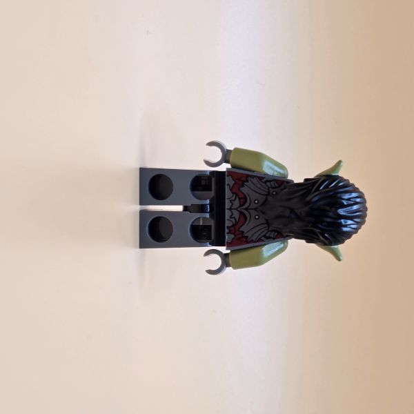 LEGO Moria Ork lor011 – Herr der Ringe Minifigur in olivgrün. Sehr guter Zustand. Ideal für Fans von Mittelerde und Sammler.