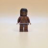 LEGO Lurtz Minifigur lor025 – Uruk-hai Kommandant aus Herr der Ringe. Sehr guter Zustand, keine Risse, mit kleiner Stresslinie. Für Sammler geeignet.