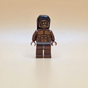 LEGO Lurtz Minifigur lor025 – Uruk-hai Kommandant aus Herr der Ringe. Sehr guter Zustand, keine Risse, mit kleiner Stresslinie. Für Sammler geeignet.