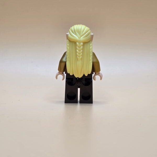 LEGO Hobbit Minifigur Legolas lor035 – Elbenkrieger in Reddish Brown mit Goldverzierungen. Sehr guter Zustand, keine Cracks.