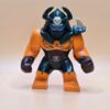 LEGO Ninjago Minifigur Dogshank njo204 – Gebraucht. Große Piratin mit Hammerarm und Kopftuch aus der Skybound-Serie. Ideal für Sammler und Ninjago-Fans.