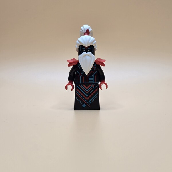 LEGO Ninjago Minifigur Unagami Njo572 – Gebraucht. Digitaler Schurke mit rot-schwarzem Outfit aus der Prime Empire-Serie. Ideal für Sammler.