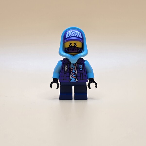 LEGO Ninjago Minifigur Lil’ Nelson Njo0780 – Gebraucht. Türkiser Kapuzen-Ninja aus der Crystalized-Serie. Perfekt für Sammler und junge Ninjago-Fans.