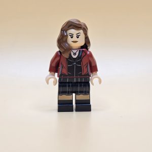 LEGO Scarlet Witch Minifigur sh0174 – Gebraucht. Wanda Maximoff mit roten Zauberkräften und bedrucktem Outfit aus dem Marvel-Film Age of Ultron.