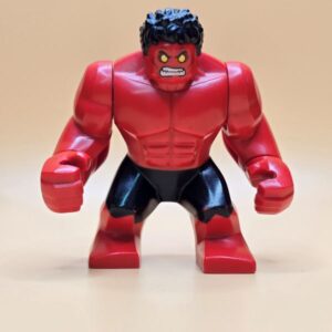 LEGO Minifigur Red Hulk sh0370 – Gebraucht. Roter Big Fig mit gelben Augen. Marvel Avengers Figur mit leichten Gebrauchsspuren.