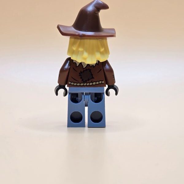 LEGO Batman Movie Minifigur Scarecrow sh0391 – Gebraucht. Mit rotbraunem Schlapphut & typischem Schurken-Design. Ideal für Sammler!