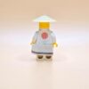 LEGO Ninjago Minifigur Sensei Wu njo0354 – Gebraucht. Weißes Robe-Outfit mit Strohhut. Weiser Ninja-Meister aus dem Ninjago-Film.