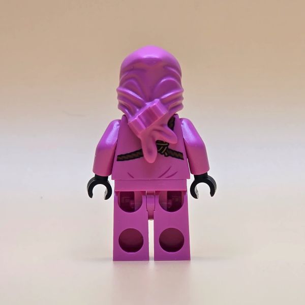 LEGO Ninjago Minifigur Zane Avatar Pink Zane njo0561 – Gebraucht. Kult-Outfit in Rosa mit Retro-Details. Seltene Figur für kreative Fans & Sammler.
