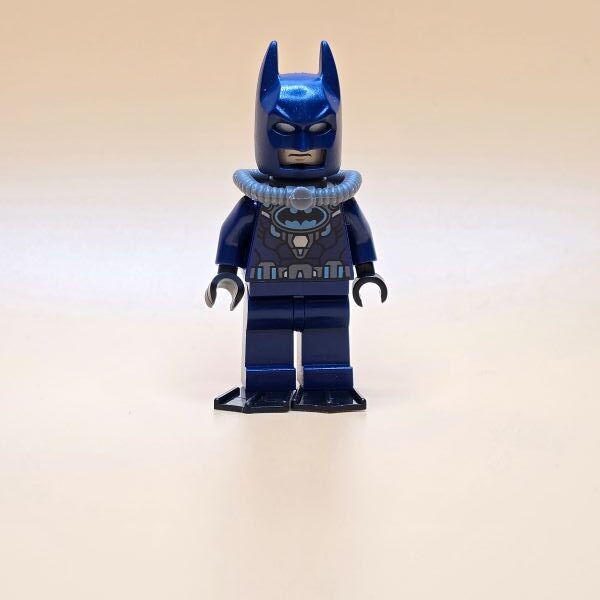 LEGO Batman sh0097 – Gebraucht. Dunkelblauer Taucheranzug mit gelbem Gürtel und Flossen. Superheld unter Wasser.