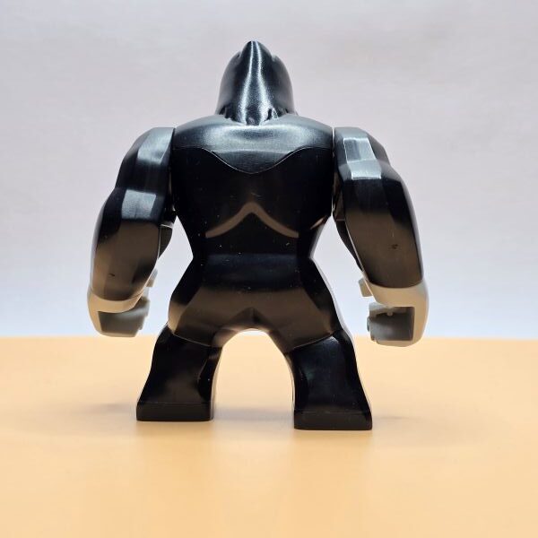 LEGO Super Heroes Minifigur Gorilla Grodd sh0147 – Gebraucht. Große Big-Fig mit silberner Rüstung aus der Justice League-Serie. Für DC-Comic-Fans und Sammler.