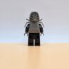 LEGO Ninjago Minifigur Cole Kendo njo0041 – Gebraucht. Mit schwarzer Kendo-Rüstung & Stirnband. Aus der beliebten Rise of the Snakes-Staffel.