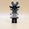 LEGO Ninjago Minifigur Njo235 – Giant Stone Army Warrior. Gebraucht. Rotes Gesicht, lange Beine, Samurai-Look. Seltene, größere Variante.