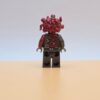 LEGO Ninjago Minifigur General Machia Njo301 – Gebraucht. Schlangenkriegerin der Vermillion mit roter Rüstung und einzigartigem Körperdesign. Für Sammler und LEGO-Fans.