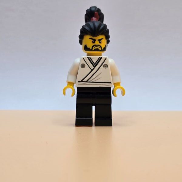 LEGO Ninjago Okino Njo0562 – Samurai NPC aus Prime Empire, weißer Kimono, Haarknoten, Sammlerstück